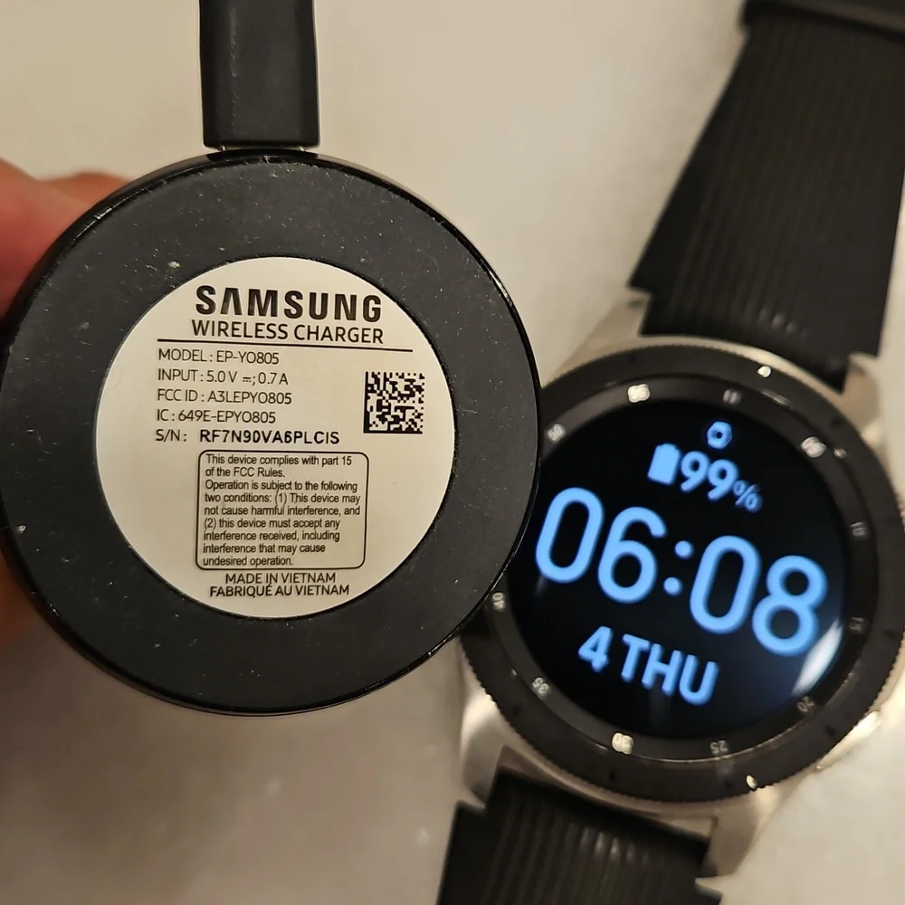 Samsung Smartwatch 46mm - Silver and Black